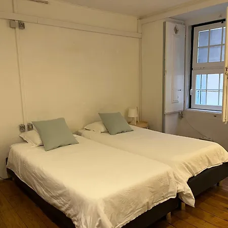 Alface Hall Hostel & Bar-2